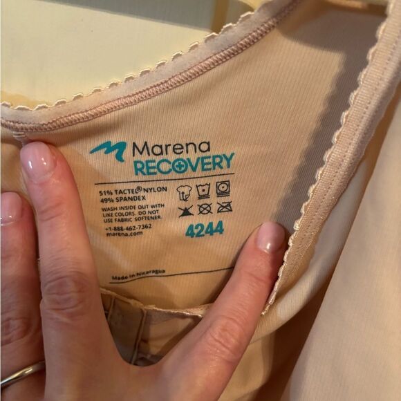 Marena Flex Fit Shirred Front Recovery Bra size 42/44 - Picture 4 of 6